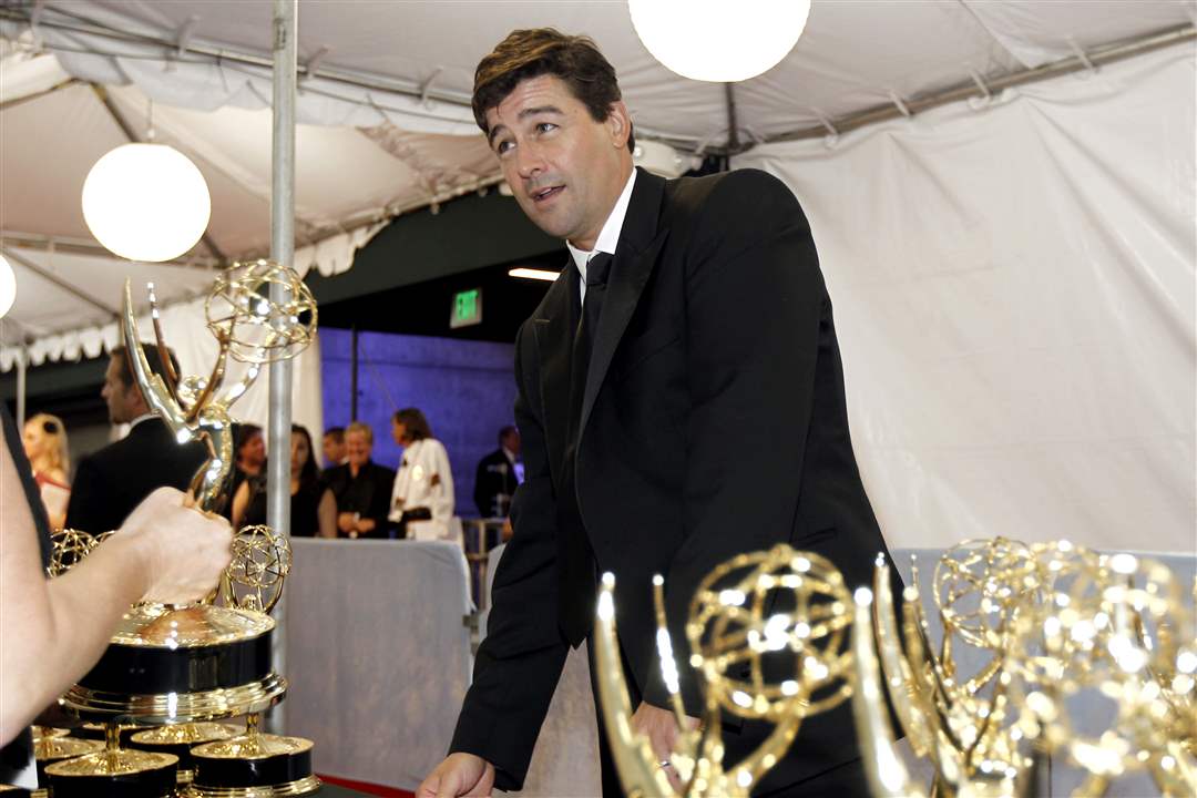 Kyle-Chandler-wins-Emmy-for-Friday-Night-Lights