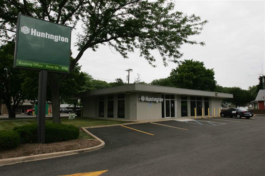 Huntington-bank-lawsuit-1001