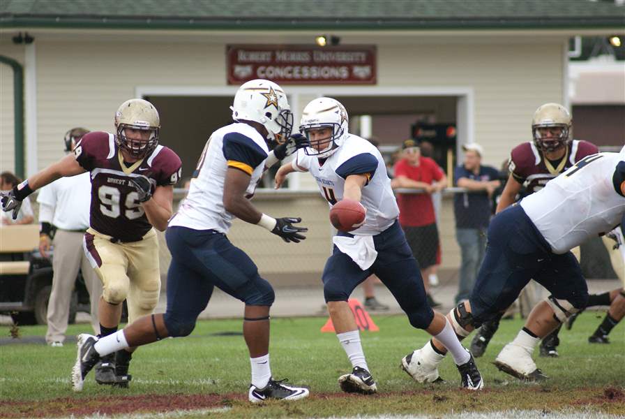 Siena-Heights-starts-off-strong-in-college-football