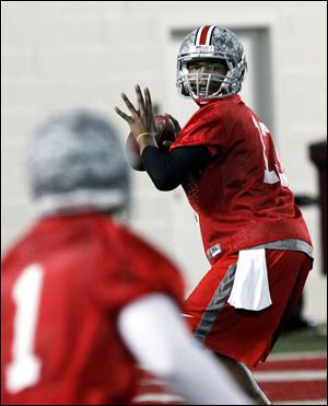 Sophomore Kenny Guiton will be more involved with the offensive preparation for Illinois game.