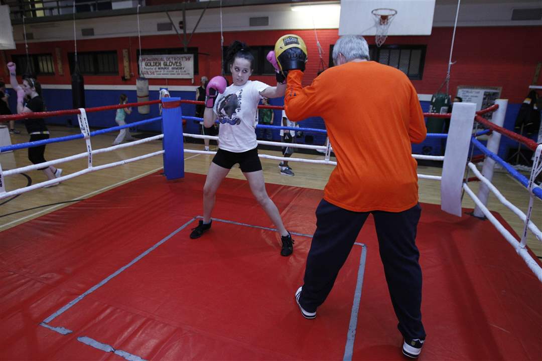 girl-boxer-coach-Todd-Riggs