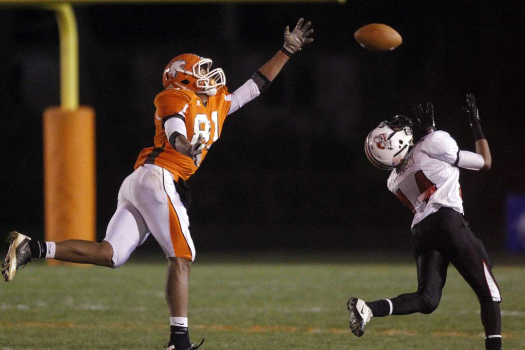 Southview-s-Nate-Hall-tries-to-grab-a-pass-intended-for-Canton-McKinley-s-Richardson
