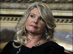 Sharon Bialek gives a news conference Monday at the Friars Club in New York.