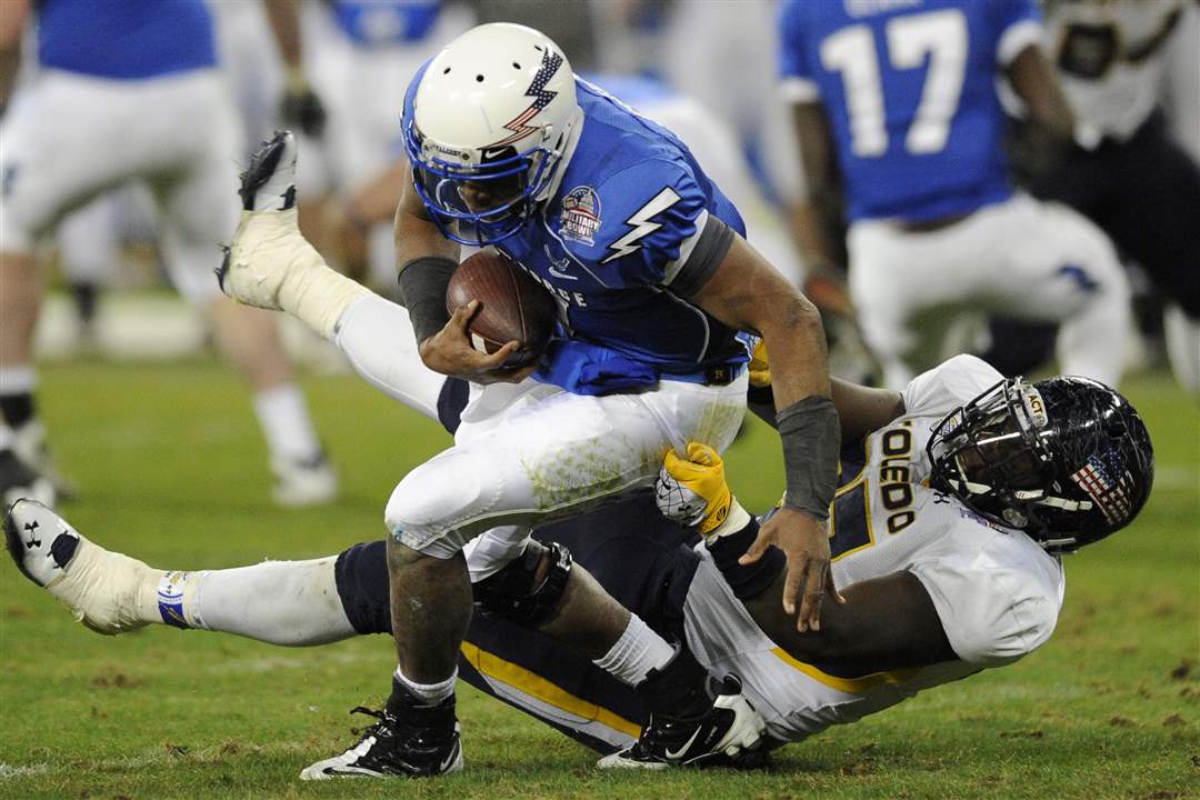 Military-Bowl-Football-UT-Air-Force-Malcolm-Riley-Tim-Jefferson