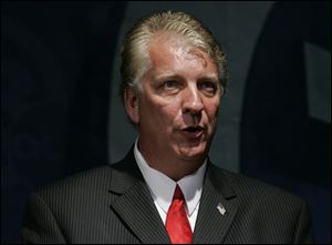 The Ohio Elections Commission voted 4-2 to find that Republican businessman Jim Moody violated state ethics law by failing to report money spent to criticize city councilman D. Michael Collins.
