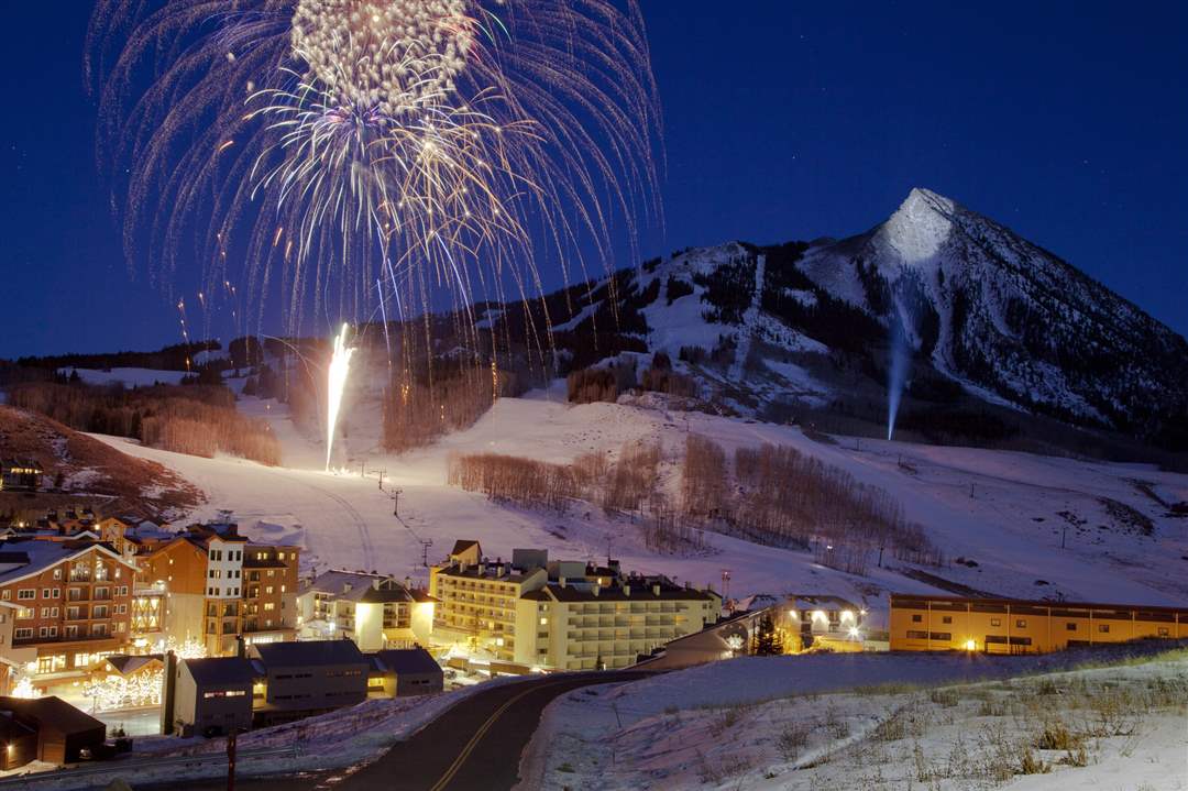 New-Year-Fireworks-Crested-Butte