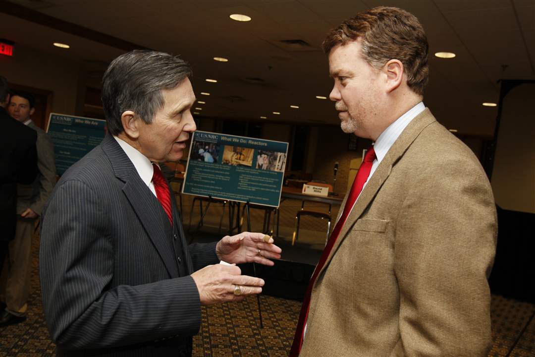 kucinich-speaks-with-first-energy-vp