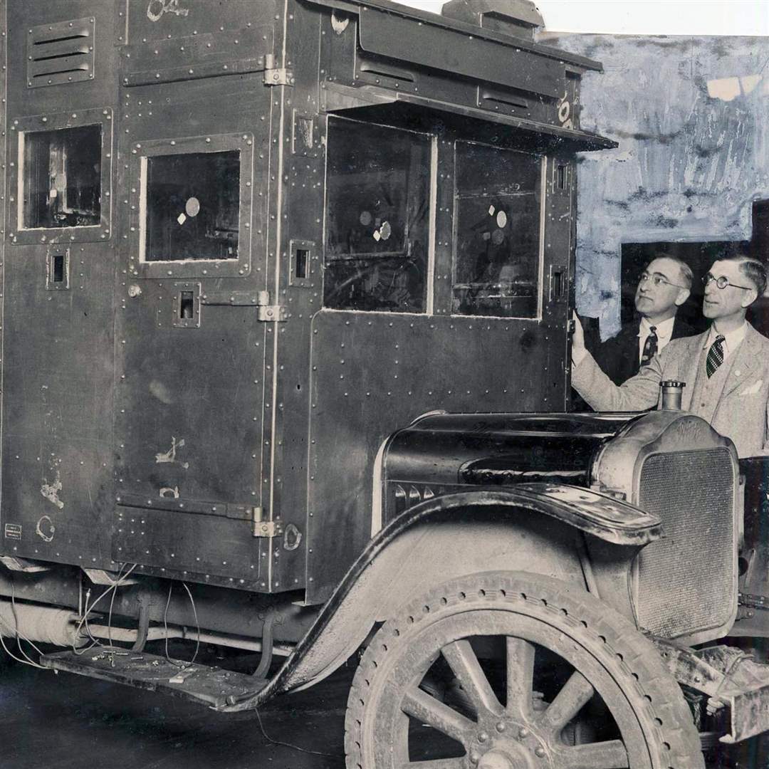 post-office-armored-cab-1928