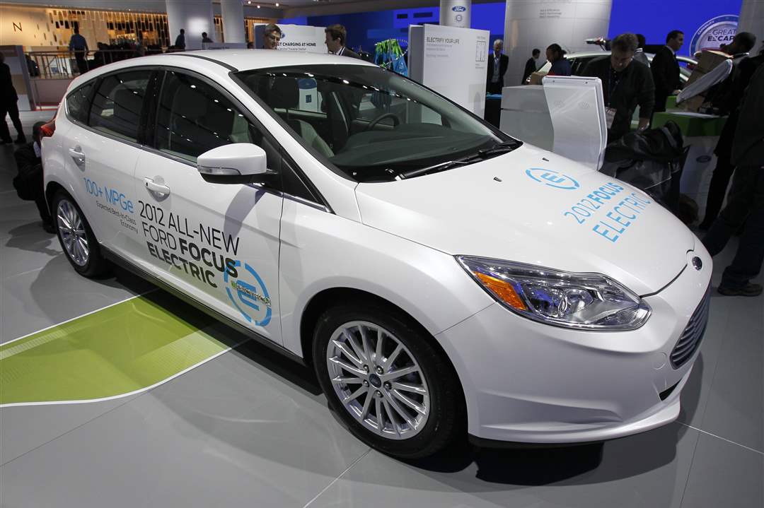 2012-Ford-Focus-Electric