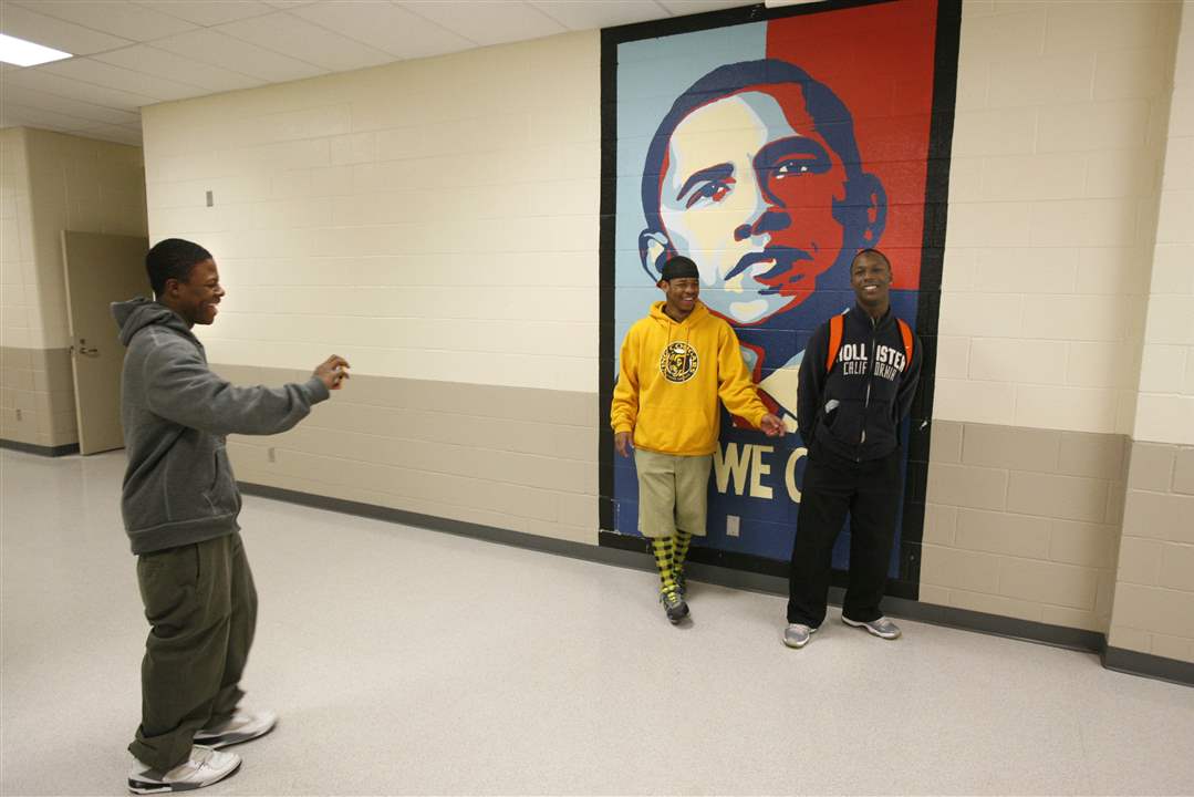 Scott-HS-Obama-mural