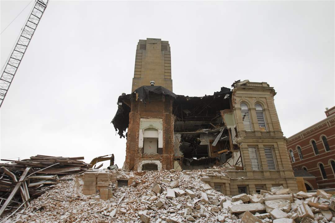 courthouse-demolition-1-19