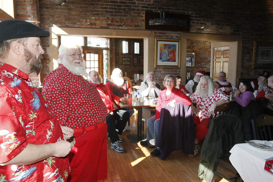 Eddie-Burch-of-Grove-City-and-president-of-Buckeye-Santas