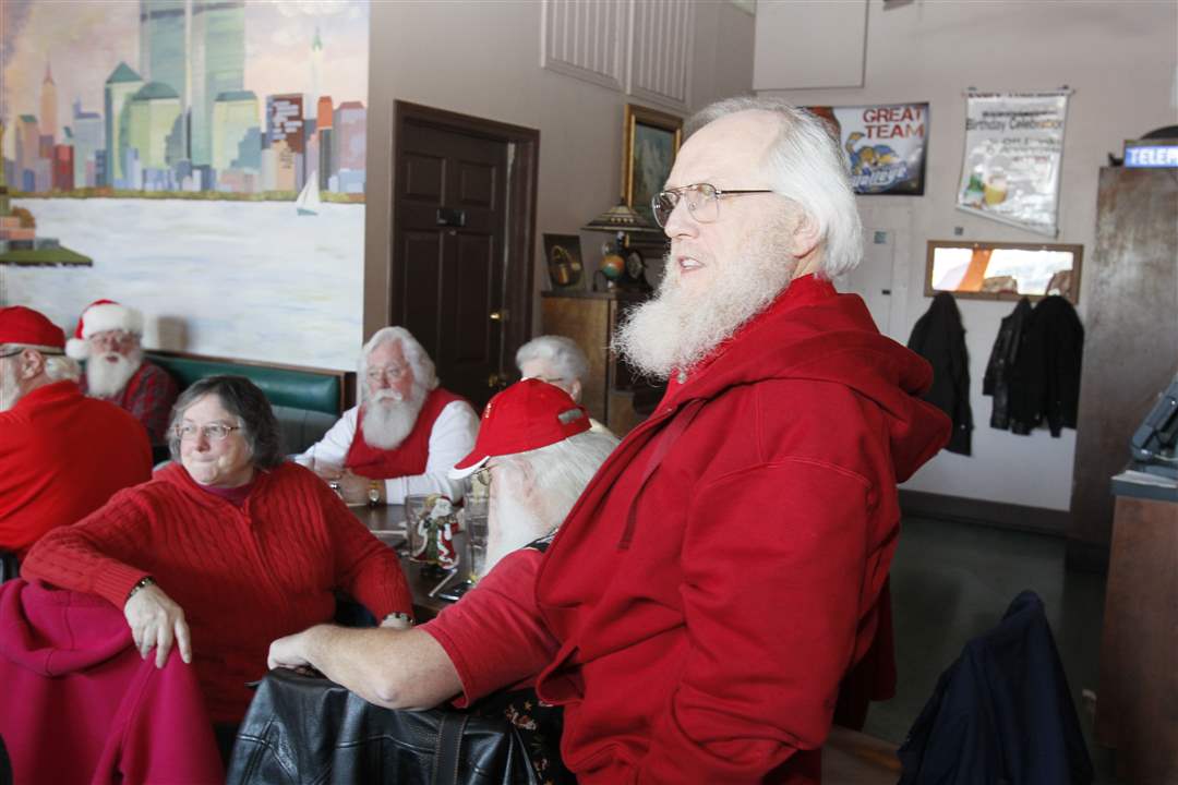 Norman-Gerring-of-Lincoln-Park-Michigan-from-the-Michigan-Association-of-Professional-Santas