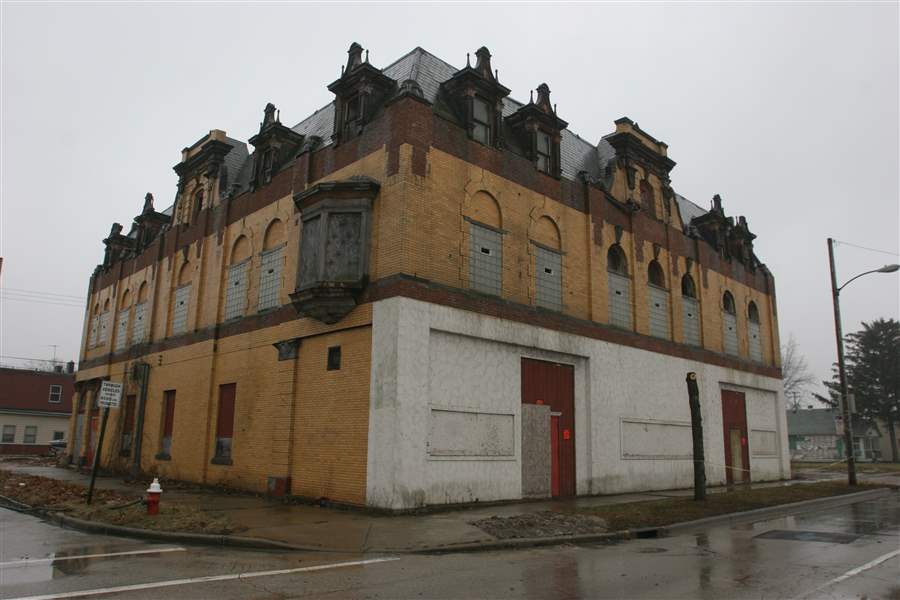 East Toledo landmark building razed The Blade