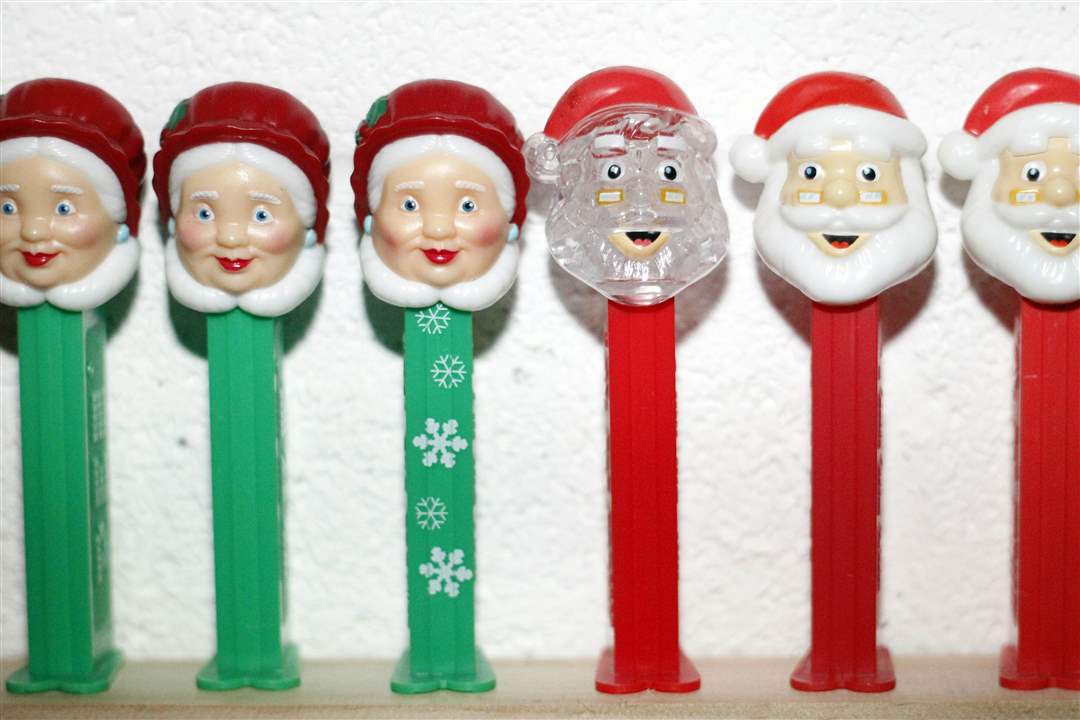 Collect-Call-Peffley-Pez-Santa-Mrs-Claus