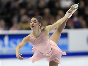 Alissa Czisny, competing in the short program at the U.S. Figure Skating Championship, will skate in the finals Saturday night.
