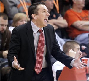 Bowling Green women’s basketball coach Curt Miller learned he had suffered a mild stroke on Jan. 22 during his team’s game against Eastern Michigan.