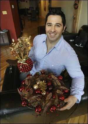  Frank Fontana, who is a designer and host of HGTV's 'Design on a Dime,' is to headline the show with a presentation on Saturday at 4 p.m.
