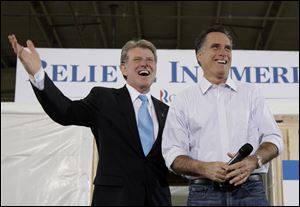 Romney-says-Santorum-is-no-fiscal-conservative.jpg