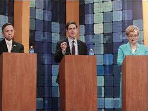 Candidates from left: Dennis Kucinich (D., Cleveland),Cleveland businessman Graham Veysey,  and U.S. Reps. Marcy Kaptur (D., Toledo) during the Ohio's newly drawn 9th Congressional District Toledo-area debate.