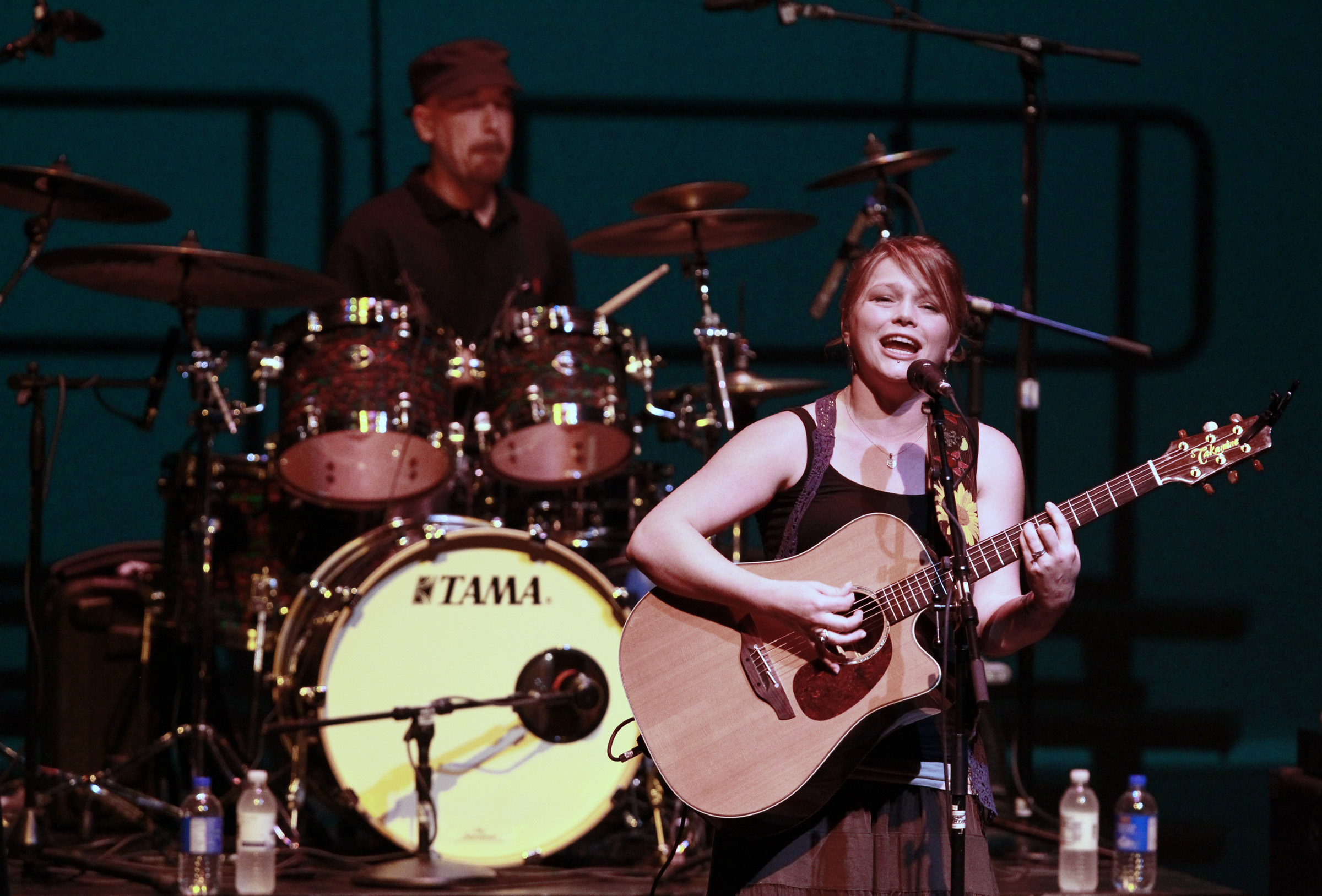 Crystal Bowersox now calls Pacific Northwest home - The Blade