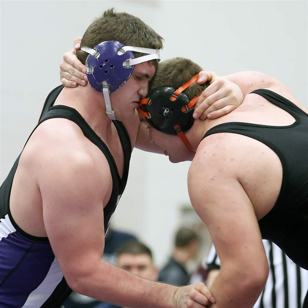Mimmo-Lytle-of-Swanton-grapples-with-Justin-Gillen-of-Liberty-Center-2-1-in-the-285-pound-match