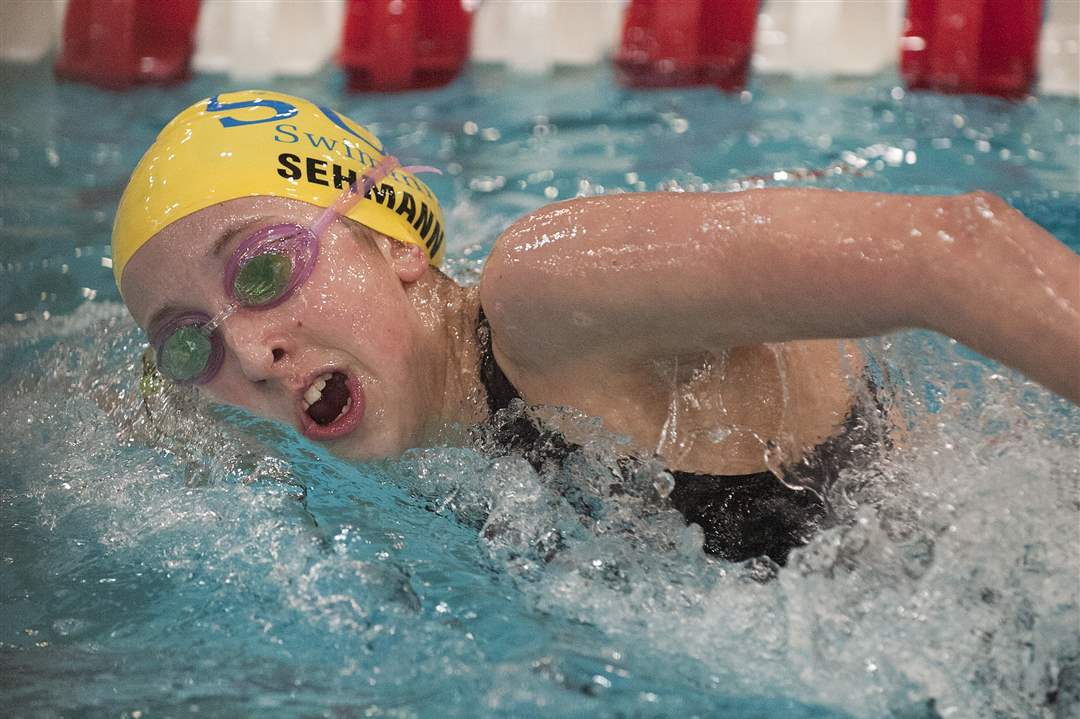 Emmy-Sehmann-of-Toledo-St-Ursula-Academy-swims-a-lap-during-the-consolation-round-of-the-Women-s-500-yard-Freestyle