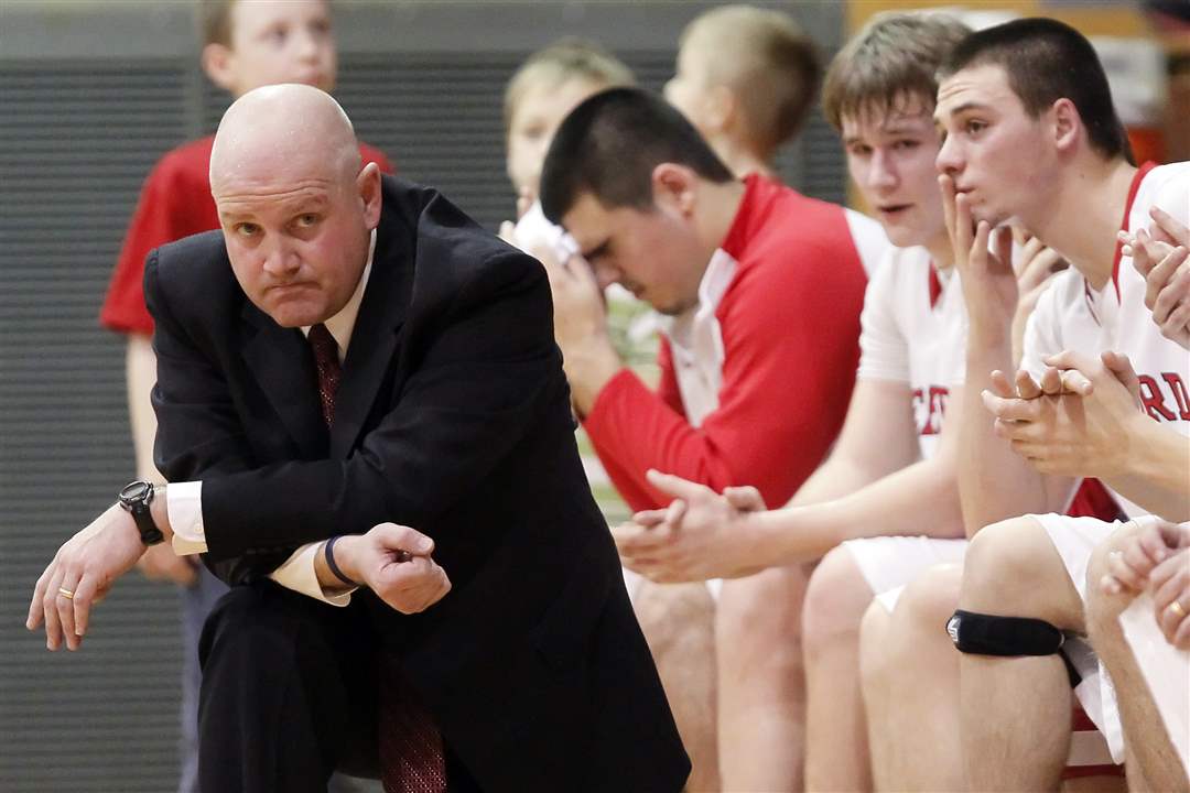 Bedford-head-coach-Nick-Lowe-reacts-to-the-action-on-the-court