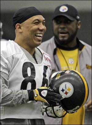 Pittsburgh Steelers receiver Hines Ward, left, has been notified that he will be released by the team prior to the 2012 season.