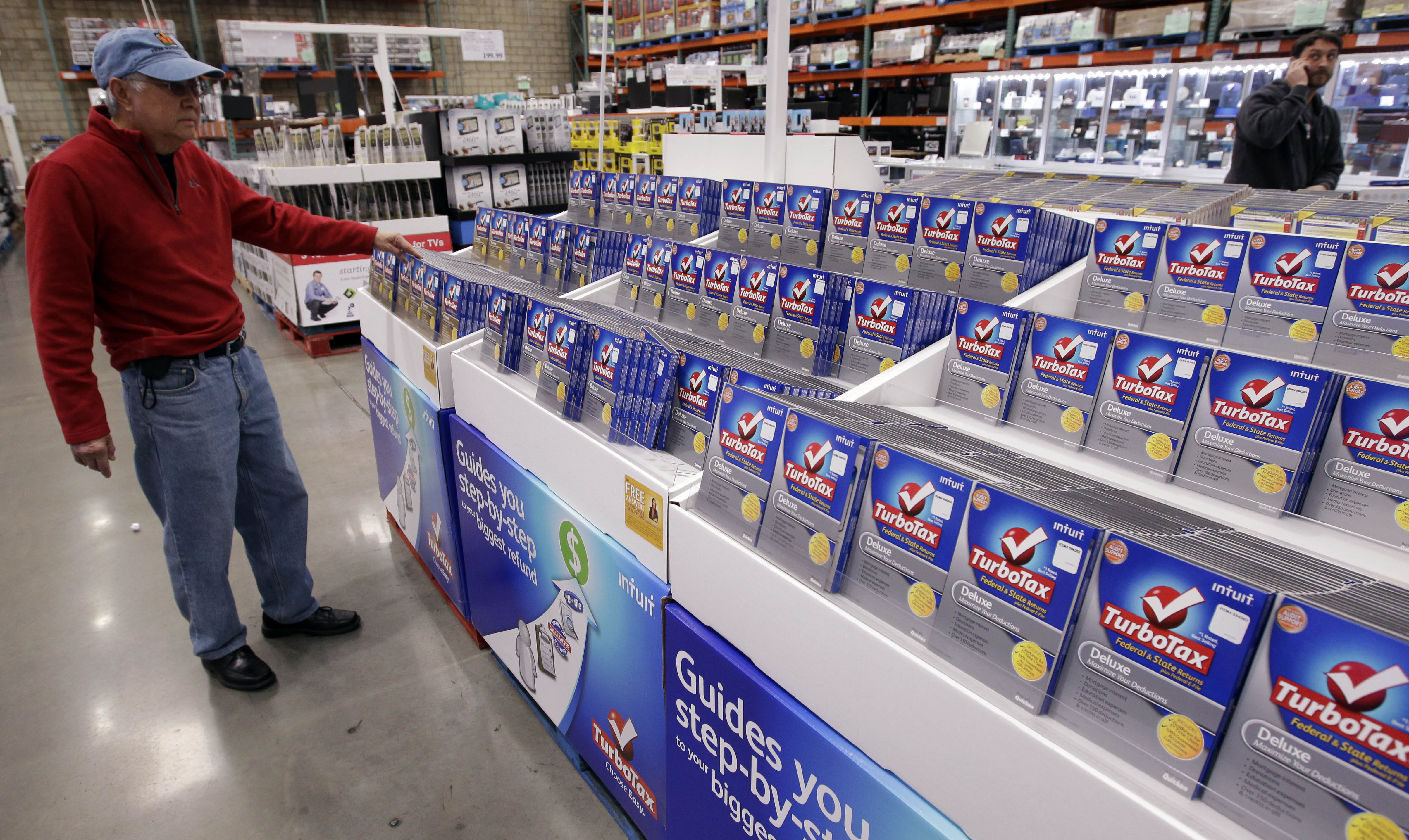 Costco secondquarter net up 13 percent as sales improve The Blade