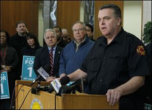 Firefighters union Vice President Dan Desmond answers
questions about the tentative agreement.