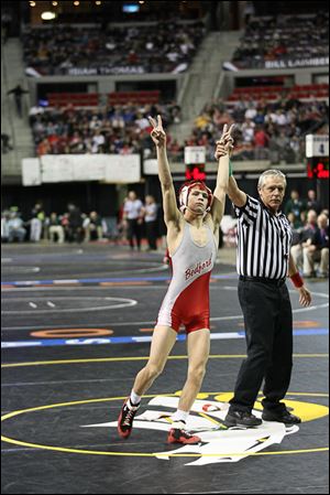 Bedford junior Mitch Rogaliner captures his second Division 1 state championship. He finished 46-2.