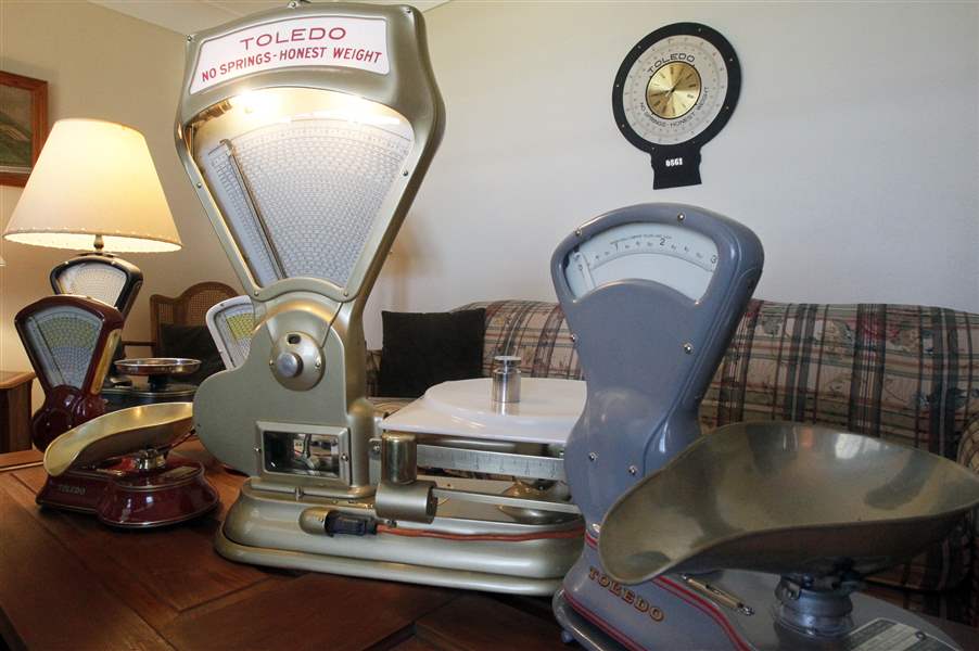 A-collection-of-refurbished-vintage-scales