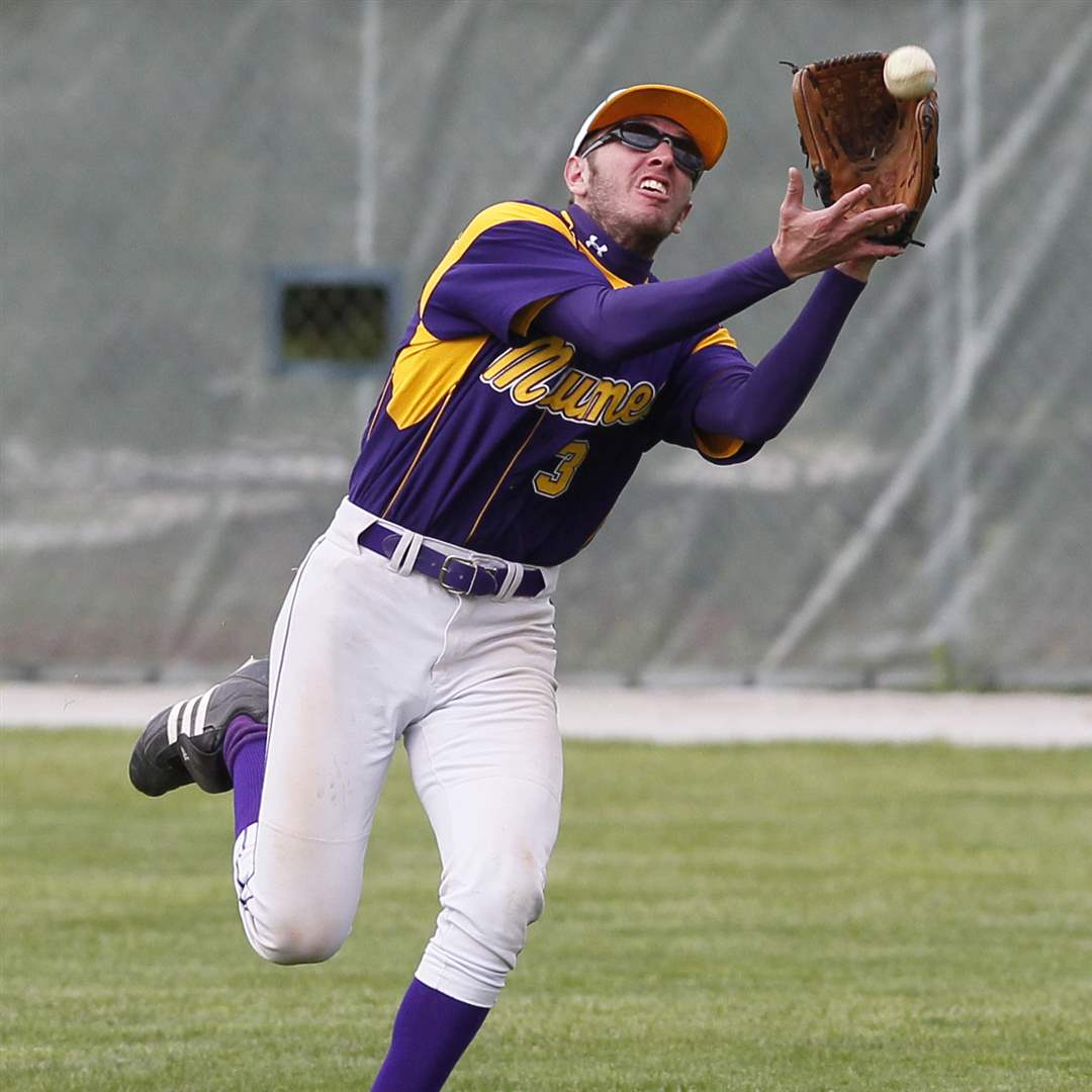 Maumee-outfielder-Ray-Sceondo