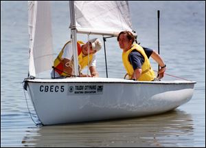 Toledo’s recreation programming in the 1990s included
sailing lessons near Walbridge Park and puppet shows at
Mayfair Park in West Toledo.