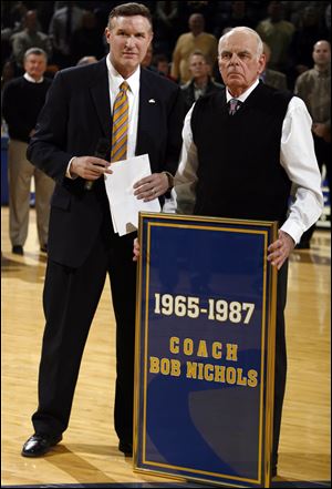 Former University of Toledo basketball coach Bob Nichols, right, with athletic director Mike O'Brien in 2008.
