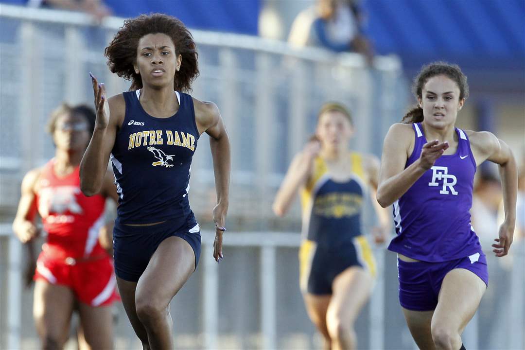 Jessika-Matthews-of-Notre-Dame-wins-the-400-meter-dash