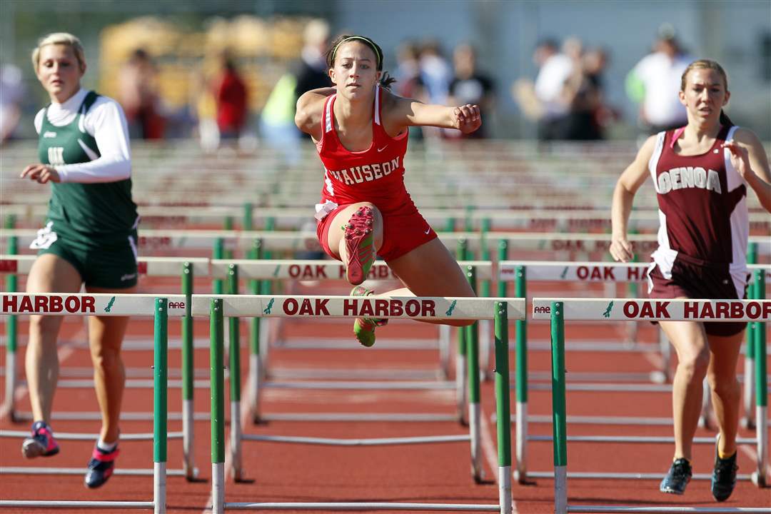 Kendall-Weber-center-of-Wauseon-wins-the-100-meter-hurdles