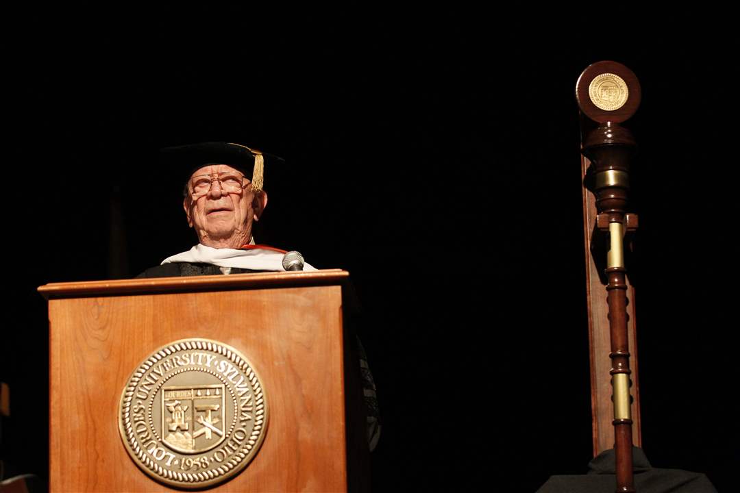 Robert-L-Maxwell-received-an-honorary-degree