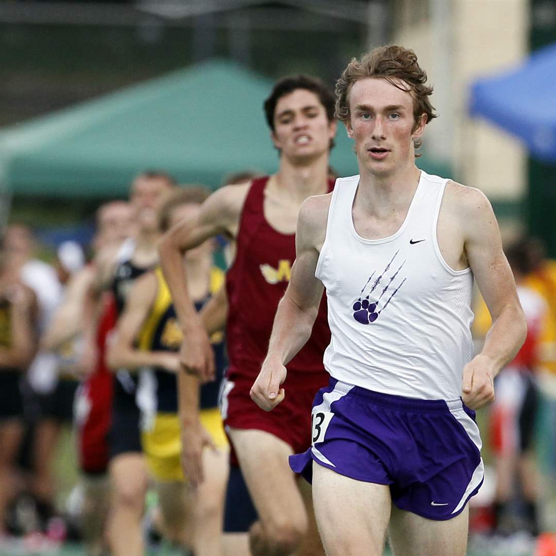 Willy-Fink-of-Maumee-wins-the-1600-meter-run