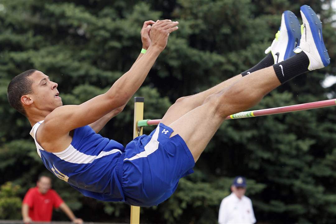 Tyler-Brown-of-Findlay-wins-the-high-jump