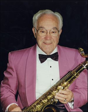 The late Johnny Knorr, bandleader and founder of the Johnny Knorr Orchestra, will be honored with a tribute concert Sunday.