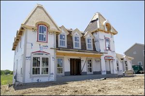 A home under-construction in Milwaukee, Wisconsin will resemble the Victorian train station at Disneyland. Miracle Homes owner Tom Hignite always wanted to build a home inspired by another famous home or building.