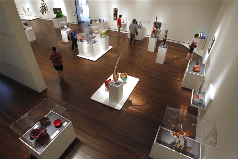 Downtown Toledo hops with special glass art tour Toledo Blade