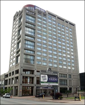 The Park Inn Hotel, bought by a group of Chinese investors, is to be the setting for the inaugural 5 Lakes Global Economic Forum on Sept. 24-26. About 200 foreign businessmen, most of them Chinese, will network and tour the area.