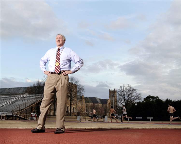 Dave-Wottle-standing-on-the-track-at-Rhodes-College