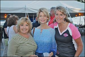 Carol Dimas, Cindi Schraw, and Debbie Petersheim.