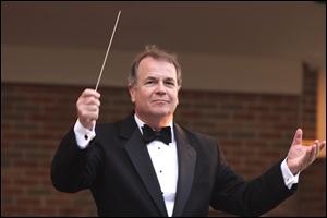 Bruce Moss will conduct the Music Under the Stars concert at 7:30 p.m. Sunday in the Toledo Zoo Ampitheatre.