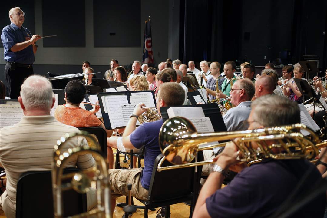 The-555th-Air-National-Guard-Band-alumni-practice