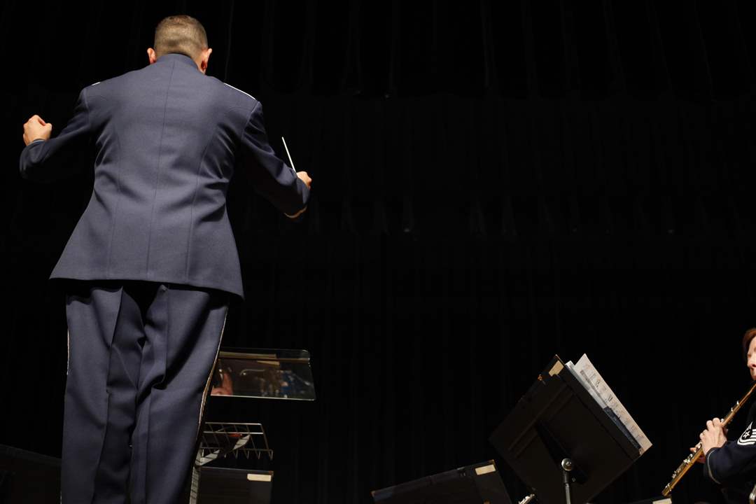 2nd-Lt-Steven-Ortiz-conducts-the-555th-Air-National-Guard-Band